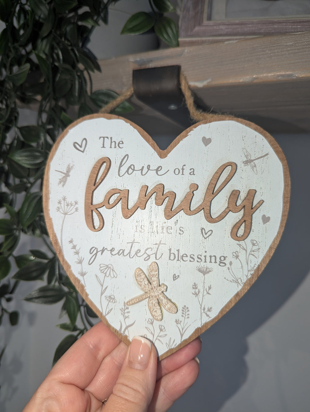Wooden Heart Family Plaque – Hanging Wall Sign