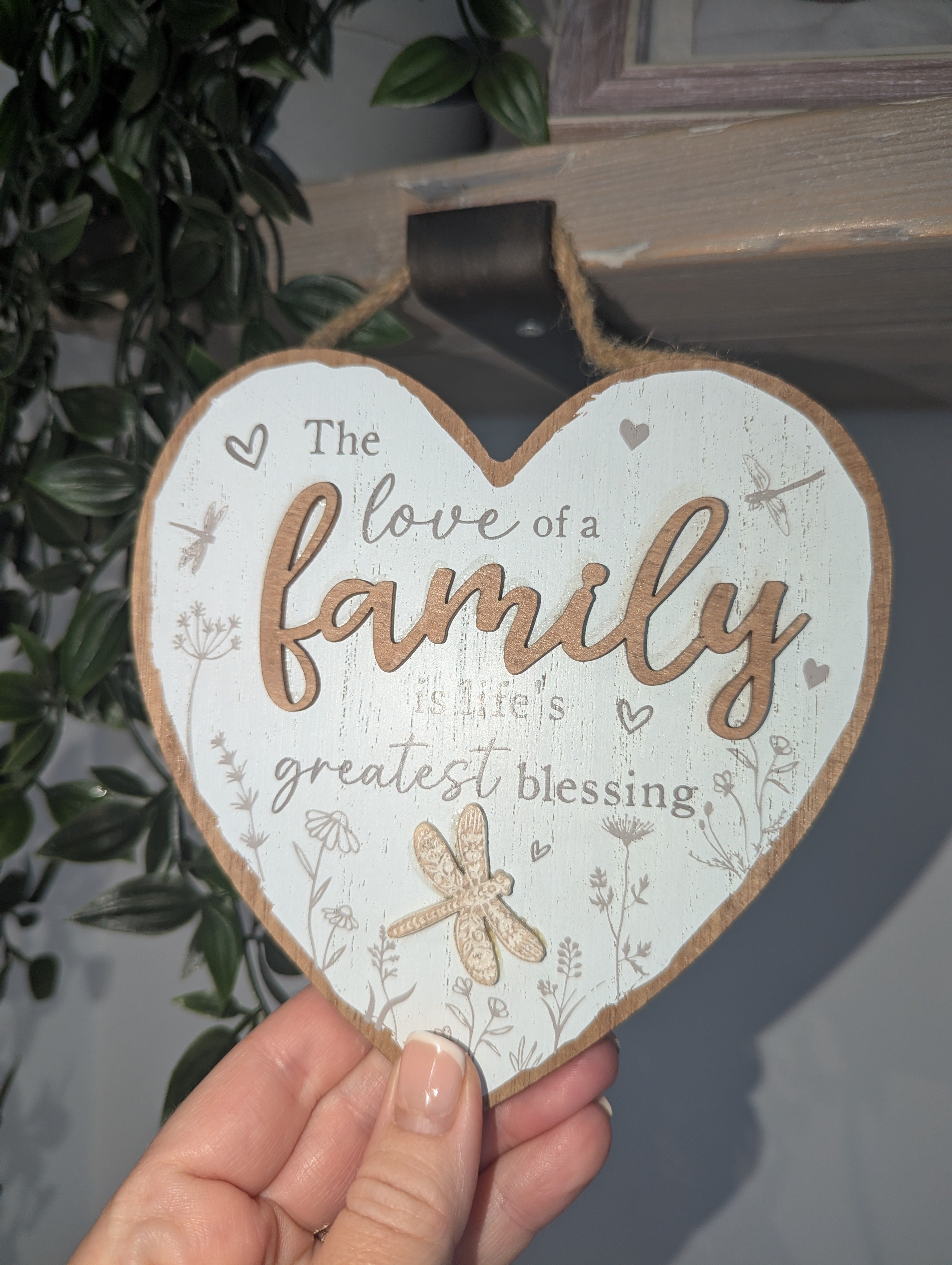 Wooden Heart Family Plaque – Hanging Wall Sign
