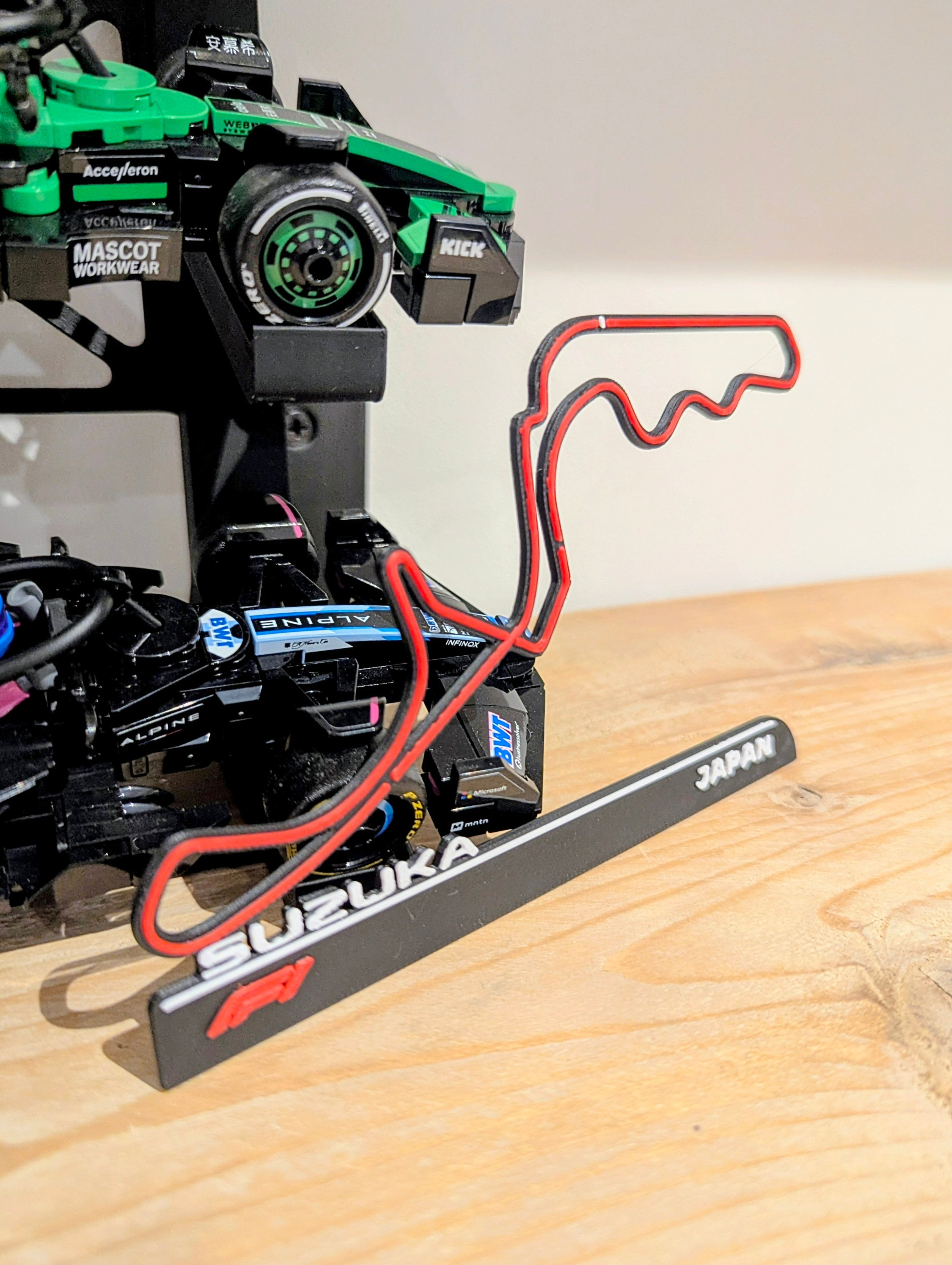 3D Printed Race Track Frame with Stats