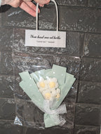 Mini Crochet Daisy Bouquet – Handmade Gift