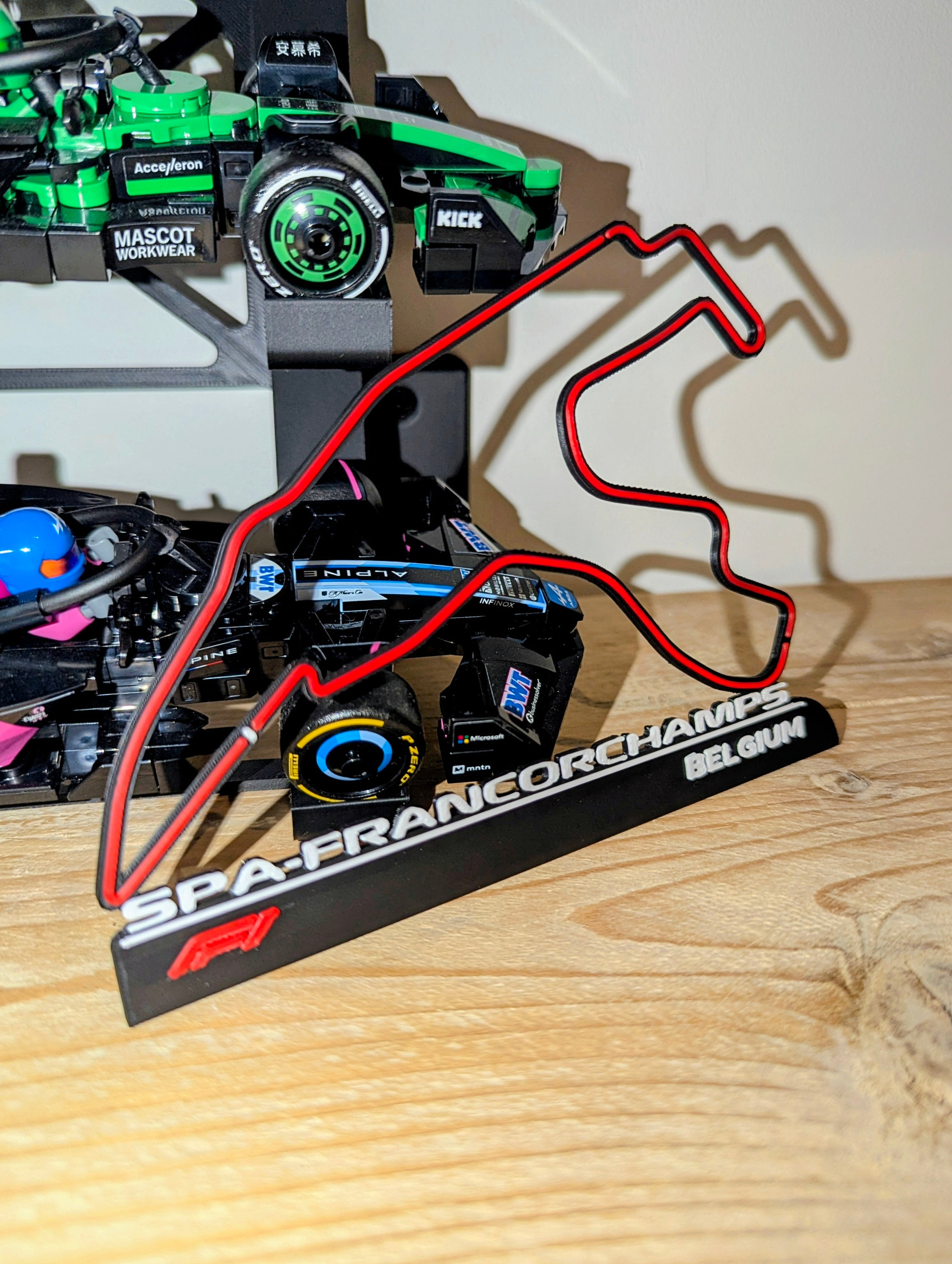 3D Printed Race Track Frame with Stats